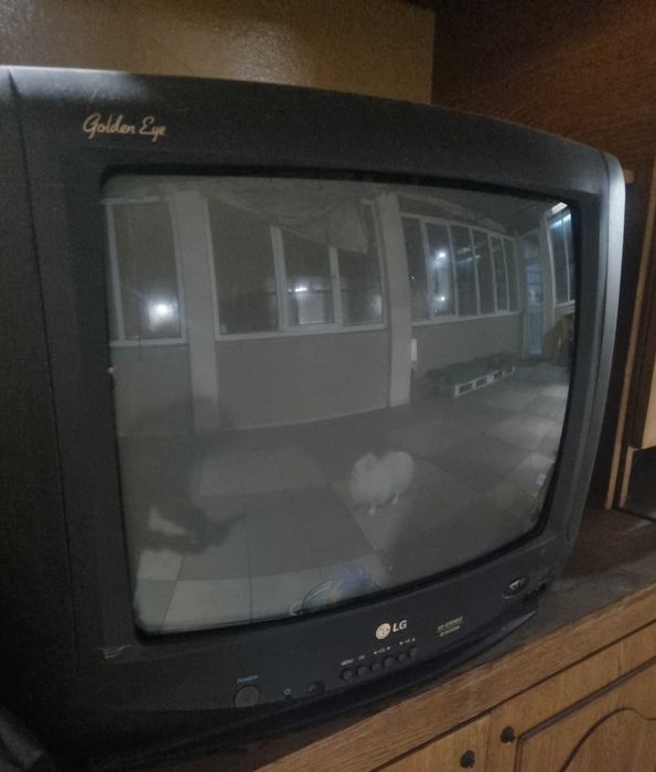 Телевизор LG б/у в рабочем состоянии