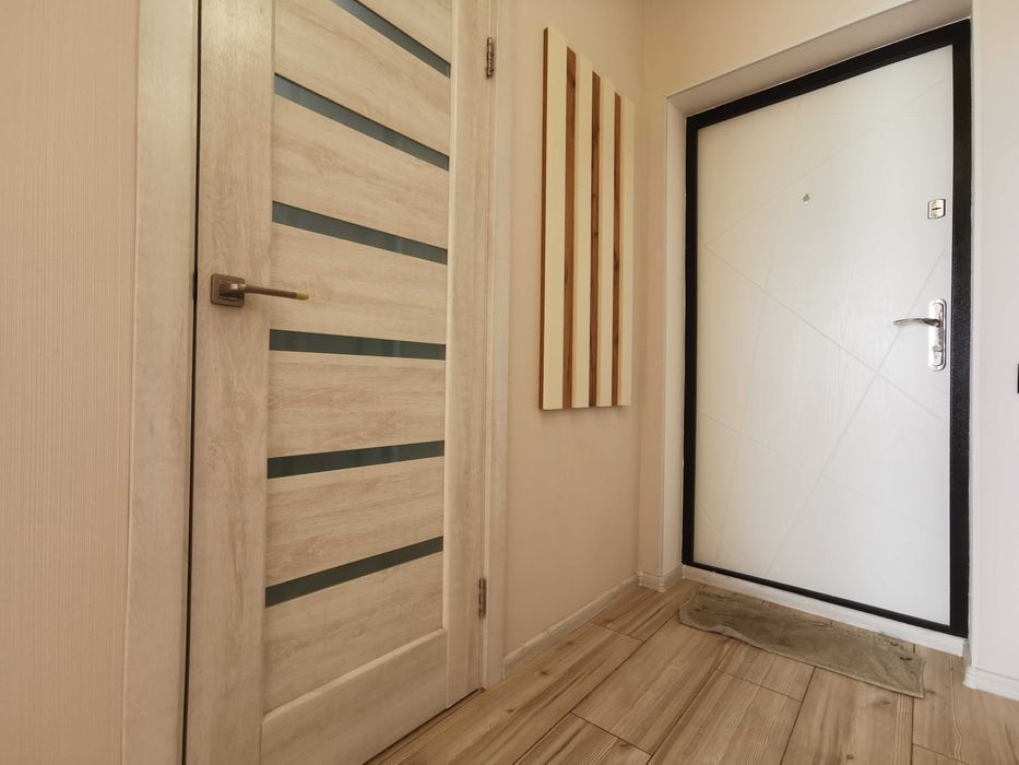 Сучасна 1-кімнатна квартира з технікою та меблями RD