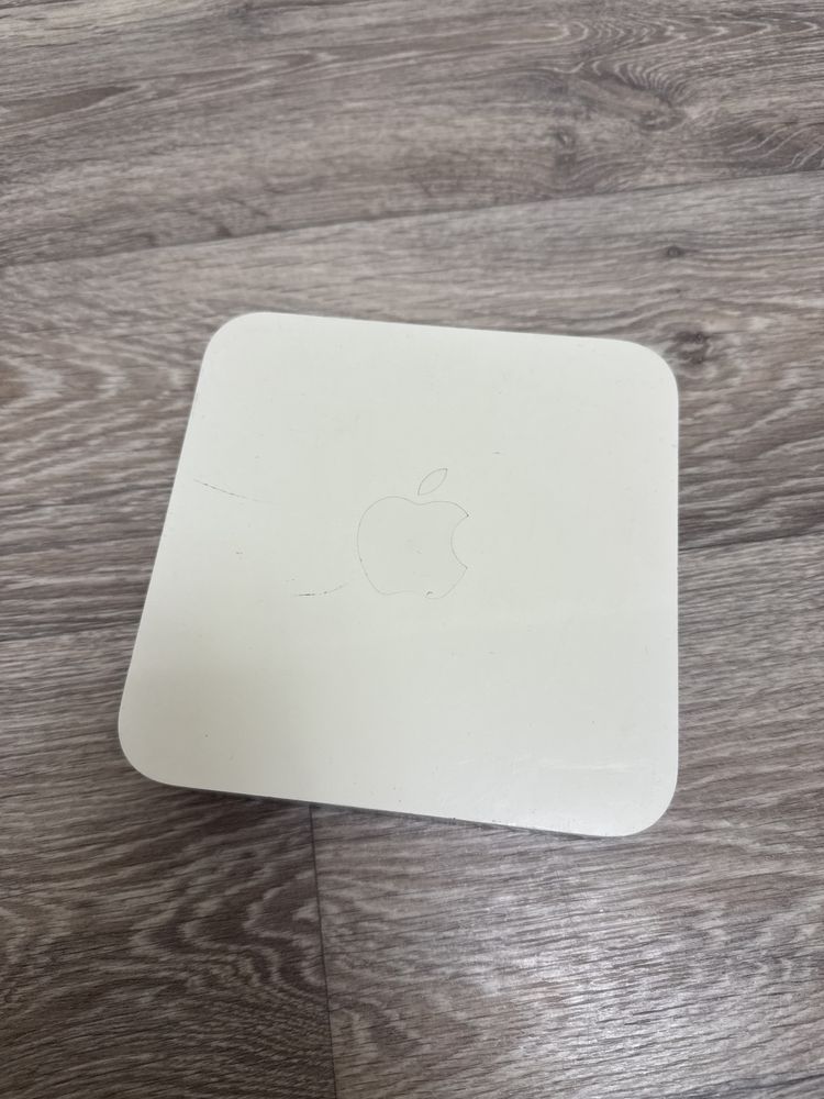 WiFi poутер Apple Airport Extreme Base Station