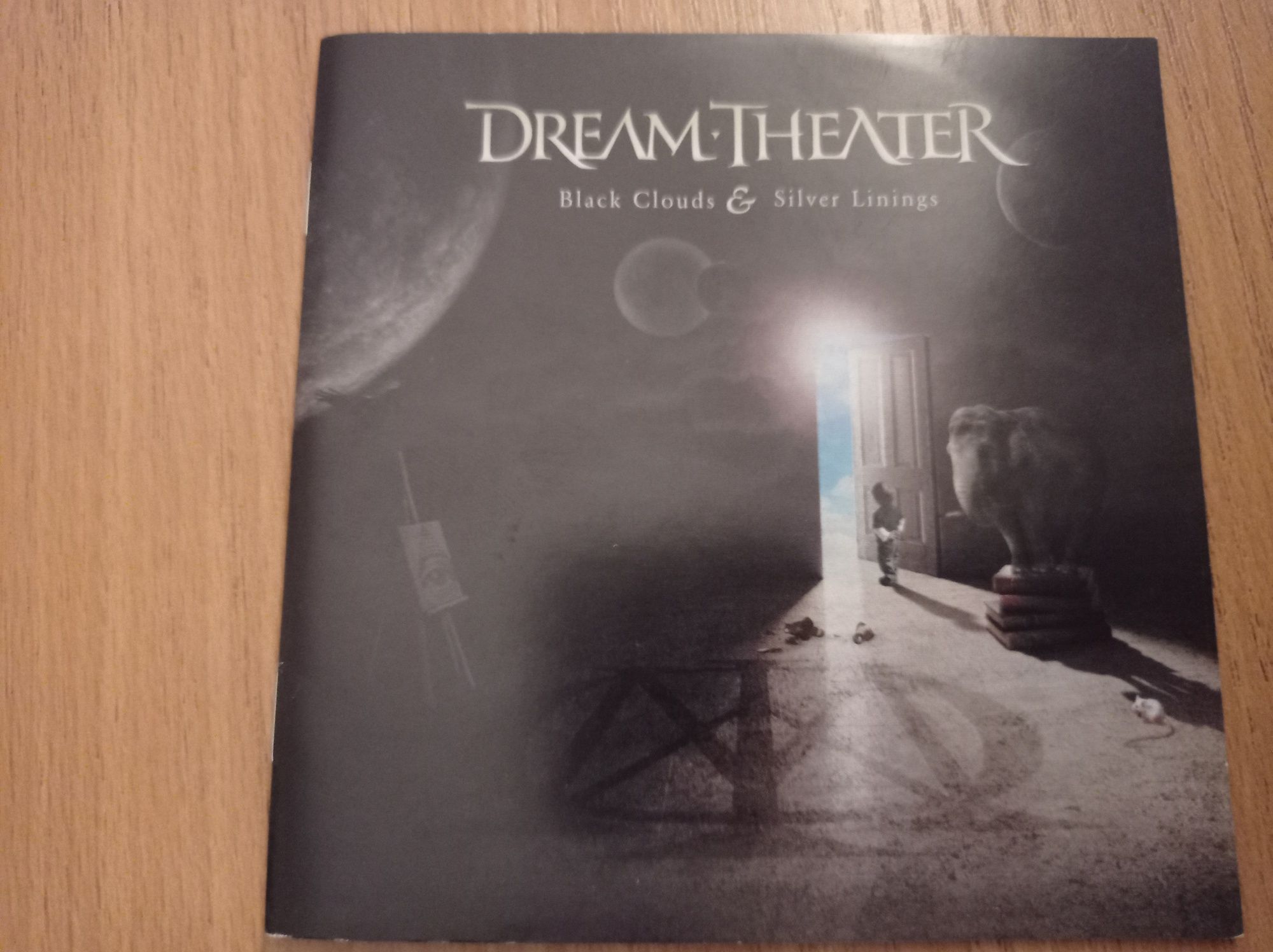 Dream Theater - Black clouds & Silver linings