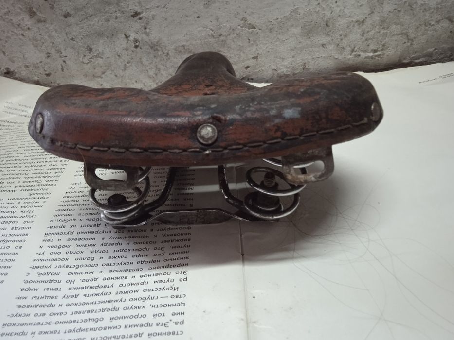 Велосипедное седло от орленка. Клеймо Газ СССР.