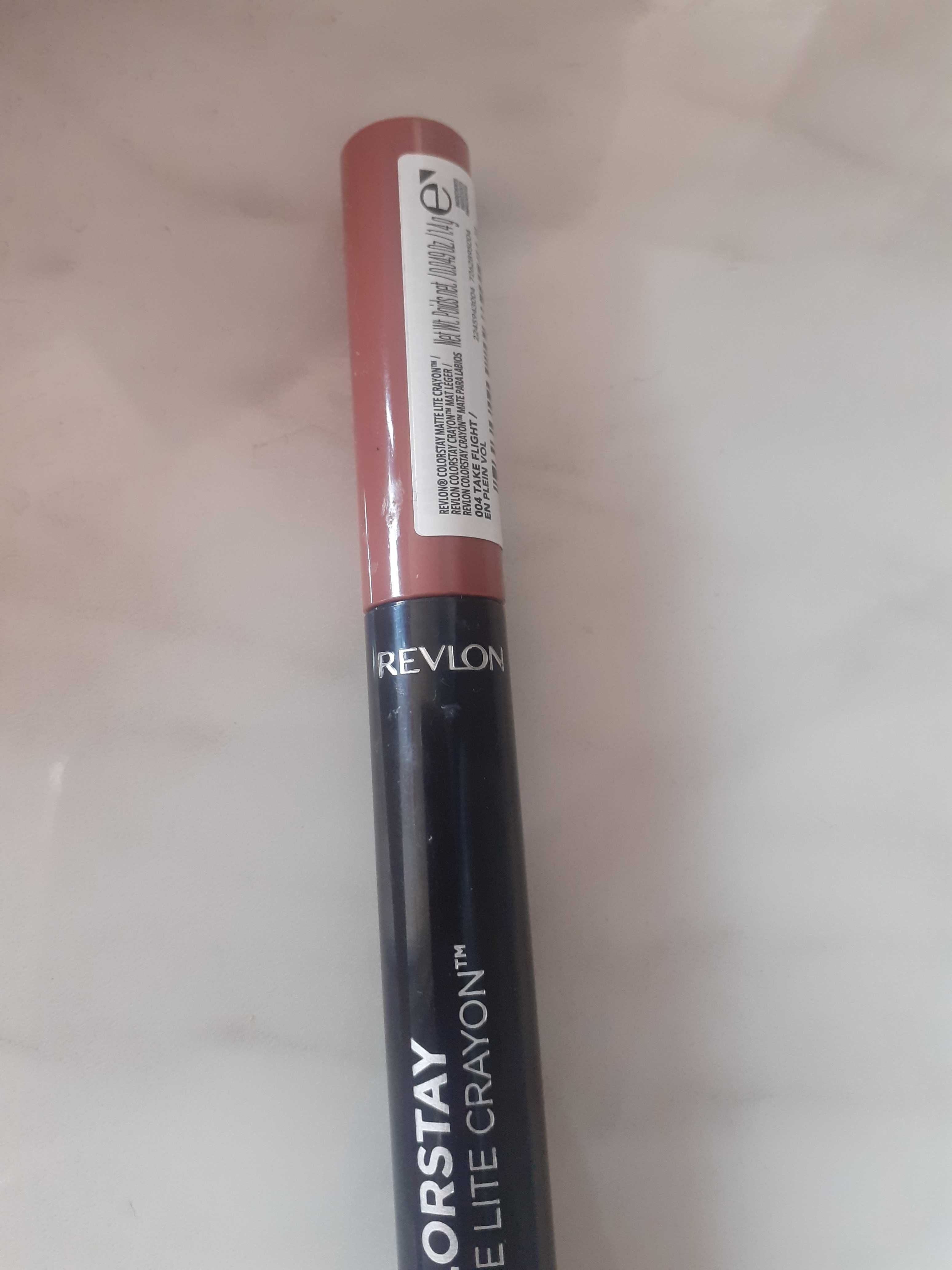 Матовый карандаш помада от revlon