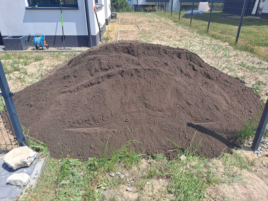 Siana ziemia ogrodowa humus czarnoziem Kraków i okolice mała wywrotka