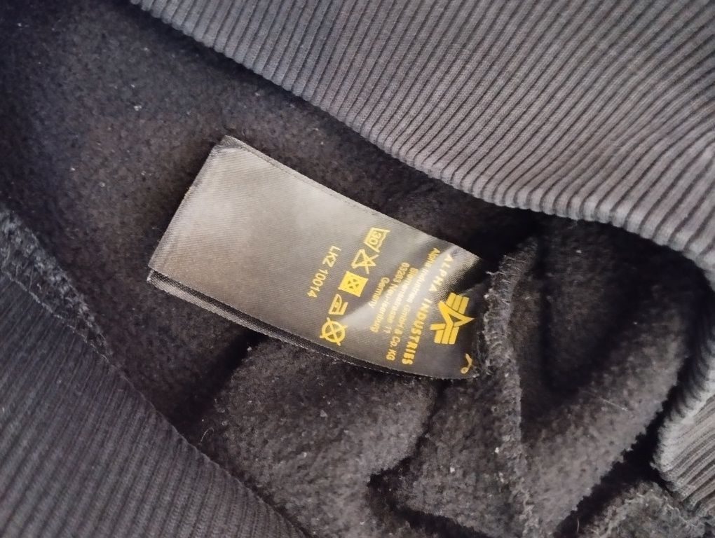 alpha industries худі