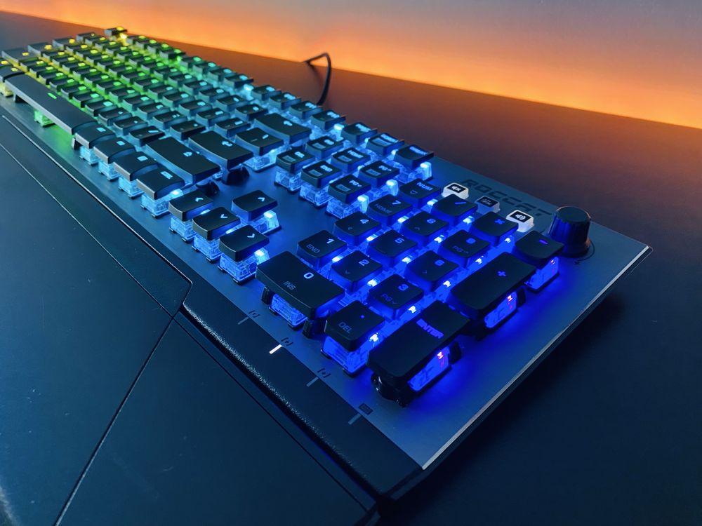 Klawiatura Roccat Vulcan 120 AIMO – Stan Idealny!