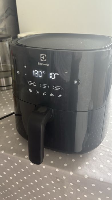 Мультипіч аерогриль Electrolux