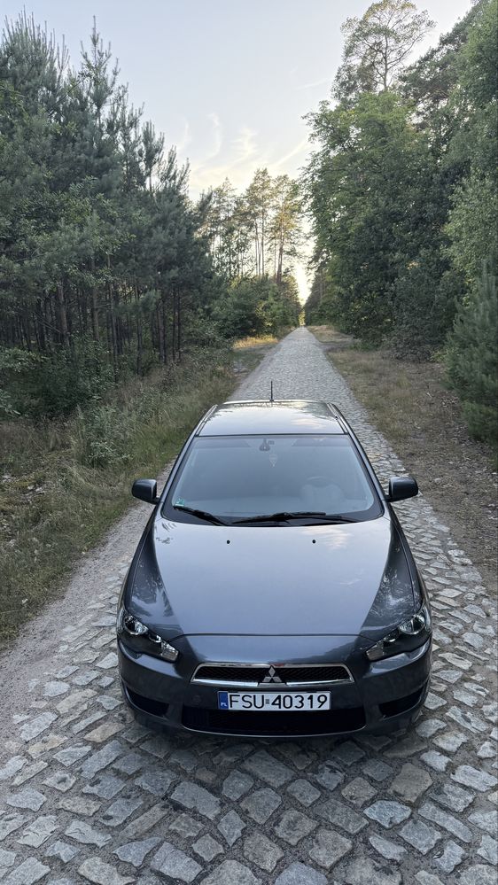 mitsubishi lancer