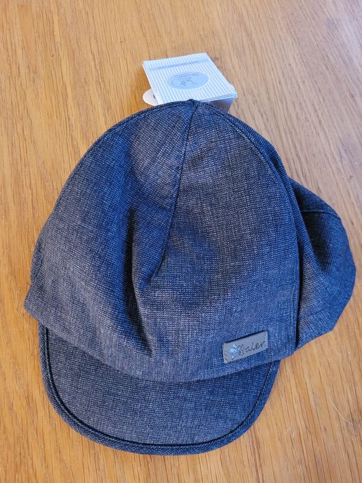 Nowa dziecięca  czapka UV z daszkiem