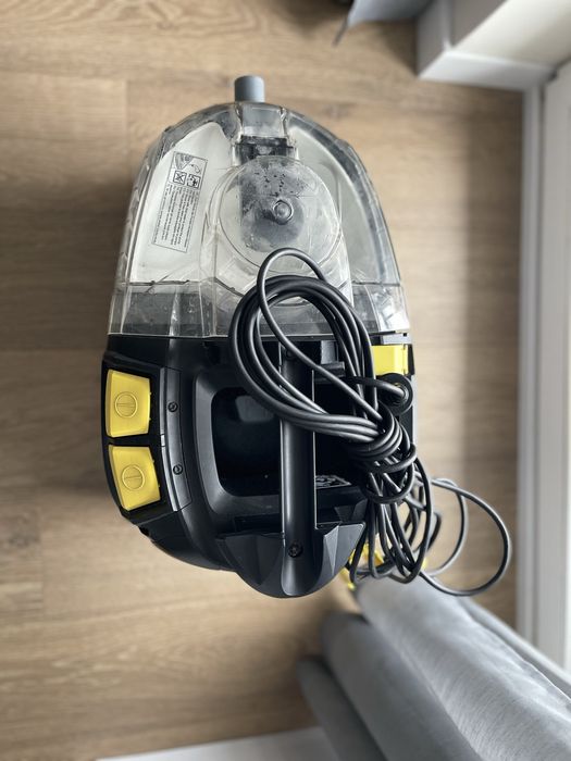 Karcher Puzzi 8/1 – odkurzacz piorący, używany, w bardzo dobrym stanie