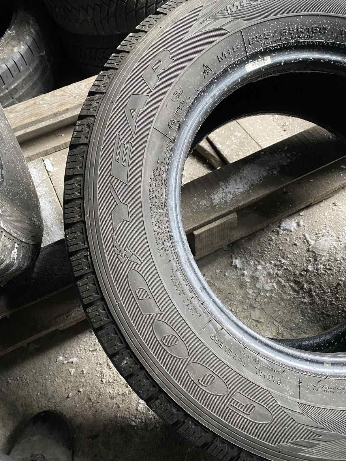 235.65.16c GoodYear 2шт БУ склад шины резина из Европы всесезон цешка