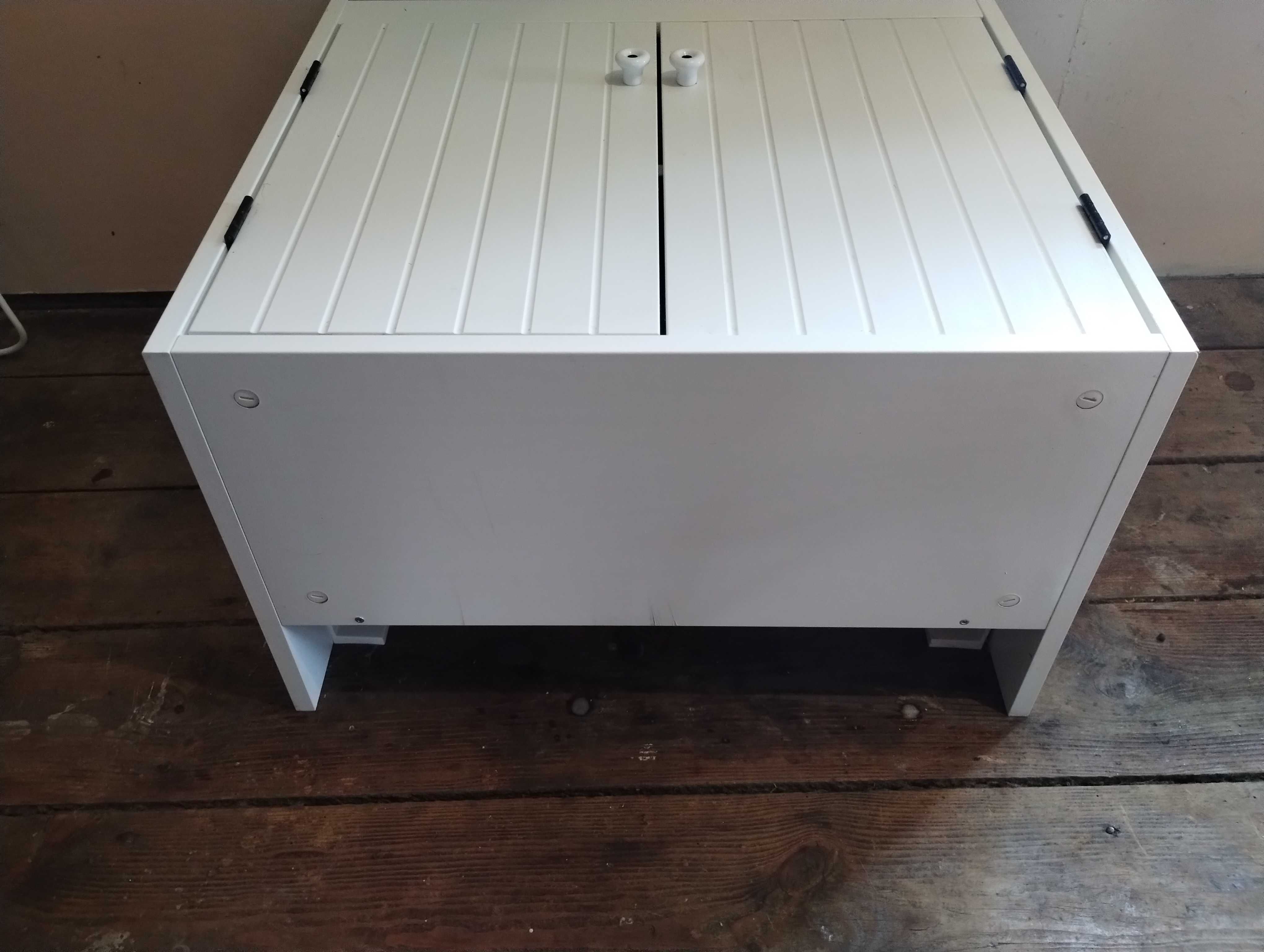 Biała szafka pod umywalkę SILVERAN IKEA