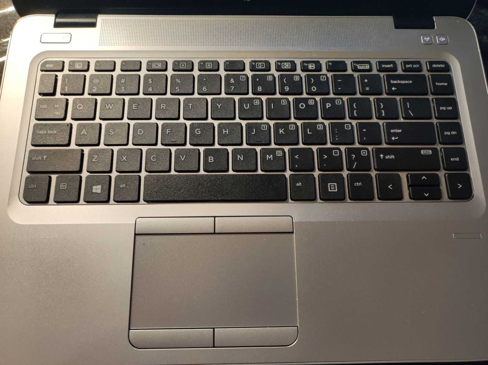 HP EliteBook 745 G4 + stacja dokujaca