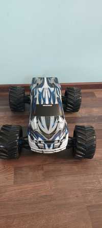 Używany Traxxas E-maxx