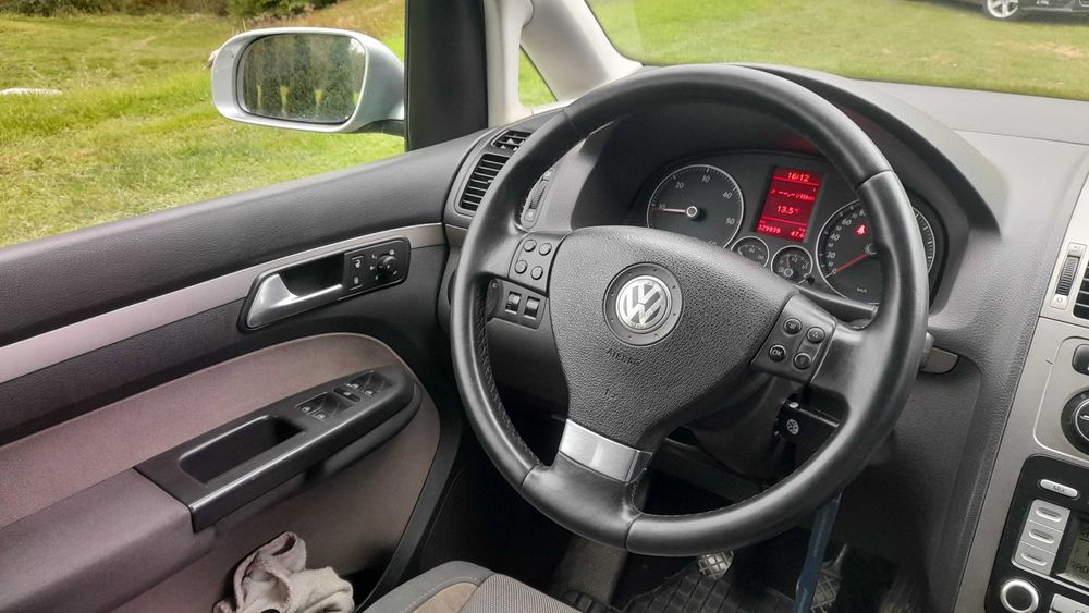 Volkswagen TOURAN Cross