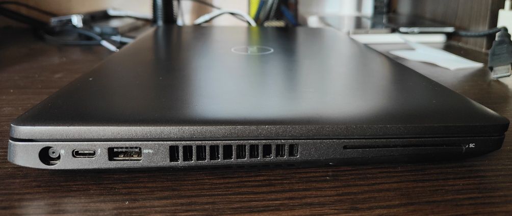 Мощный ноутбук Dell 5401, Core i5-9400H, 16 GB DDR4, 14'' IPS Full HD