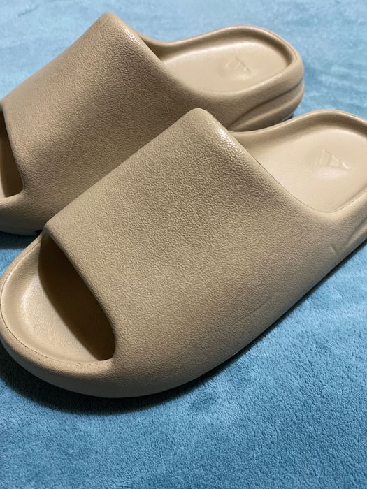 Adidas Yeezy Slide Bege 9US / 42
