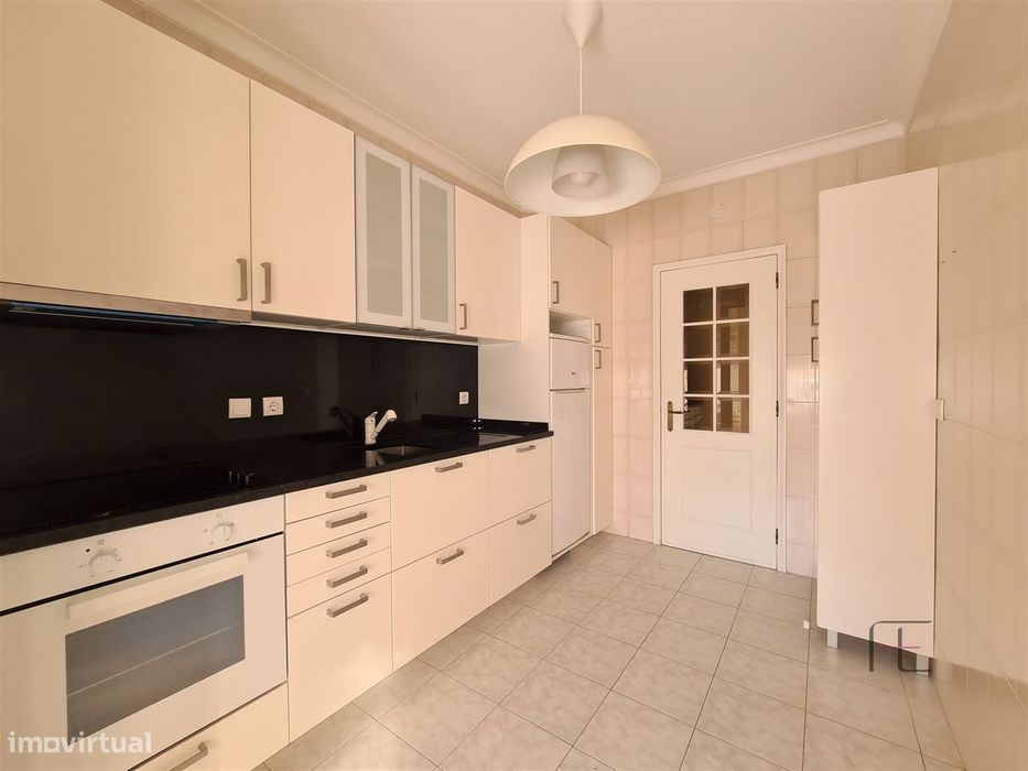 Apartamento T1 em Anta/Espinho, Junto Escolas