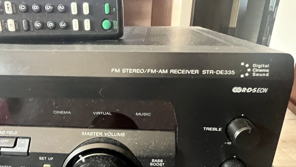 Amplituner Sony STR-DE335