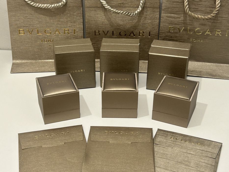 Коробки для ювелірних прикрас Bvlgari