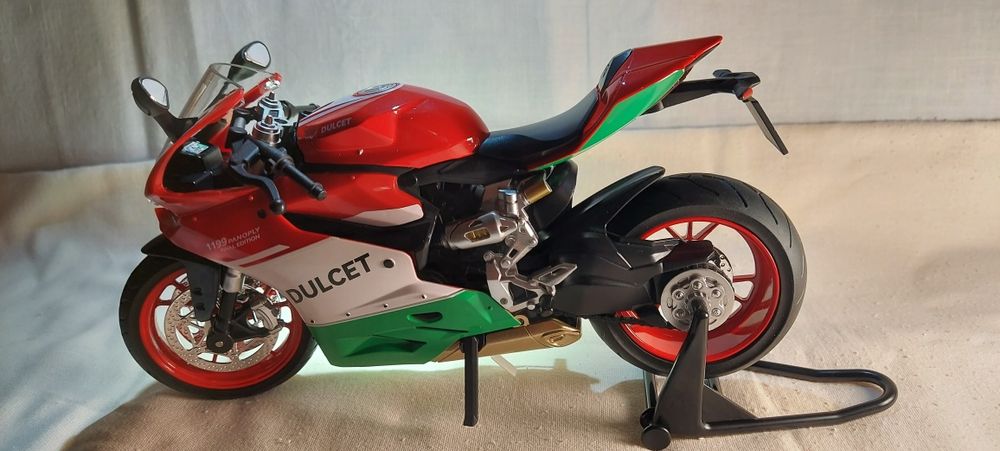 Модели мотоциклов 1:9