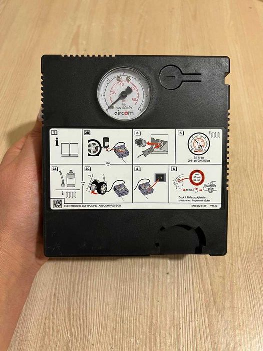 Компрессор підкачки шин аптечки аварійні знаки VAG