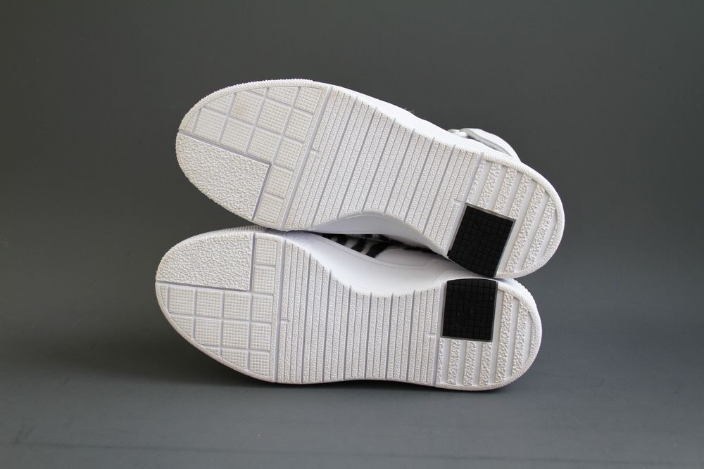 кроссовки кожаные Cali Sport Hi-top Sneakers In Zebra размер 36-37