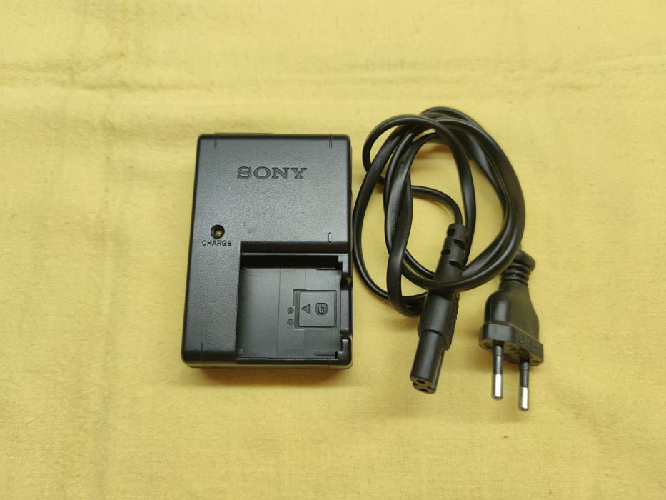 Sony NP‑BG1 зарядное устройство BC‑CSG Cyber‑Shot FG1