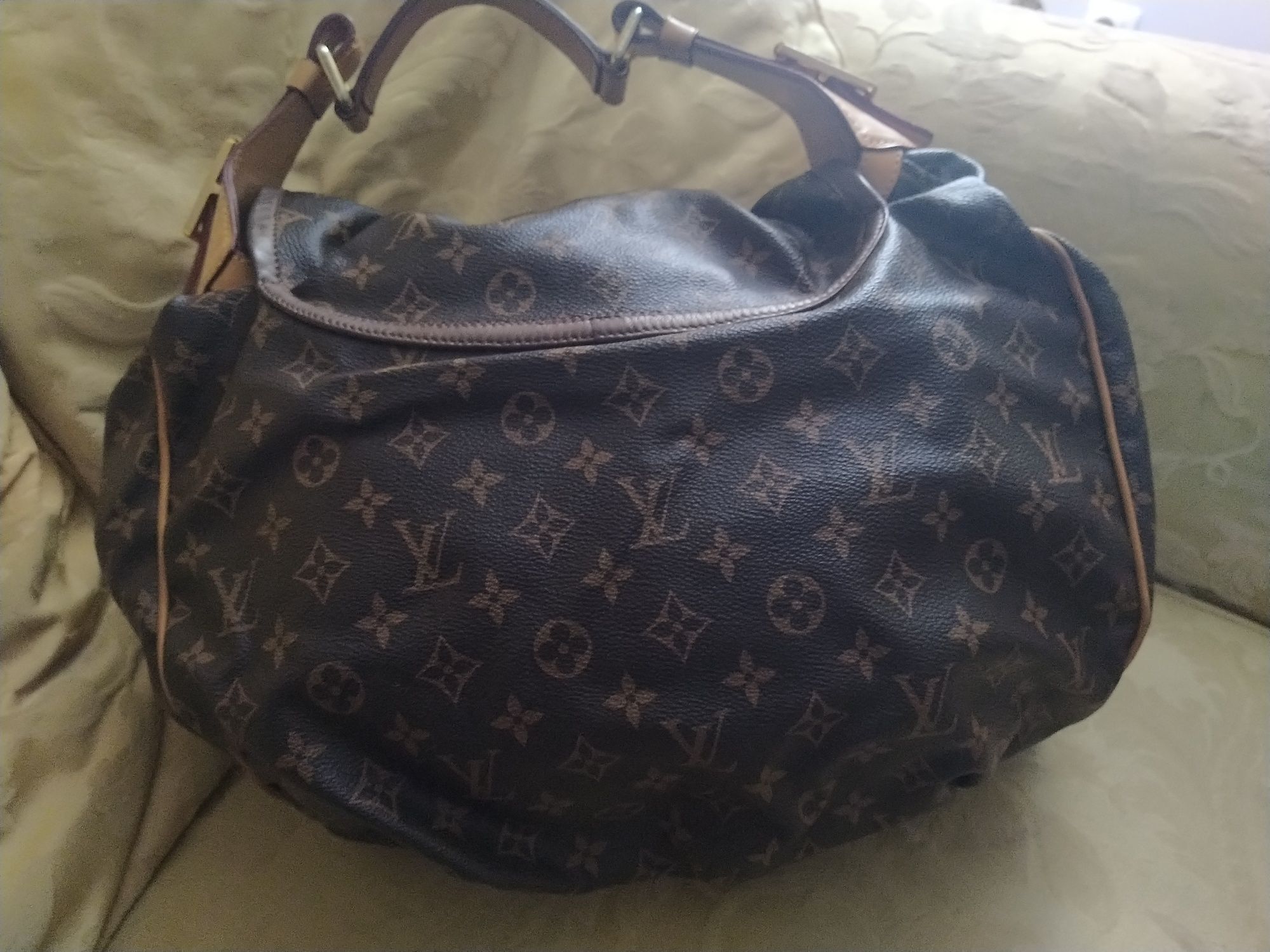 Modelo raro Louis Vuitton