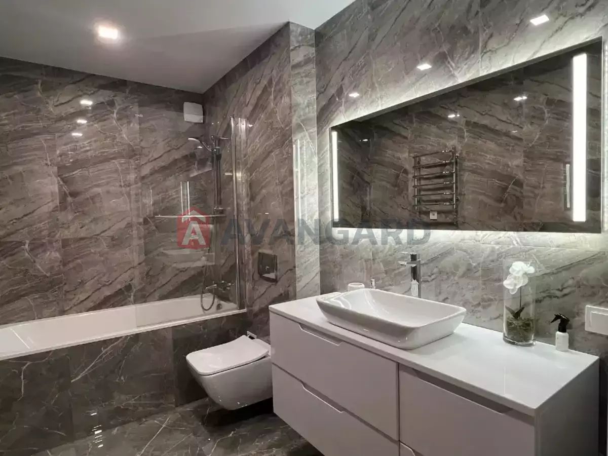 Продам простору квартиру в  ЖК River Park.