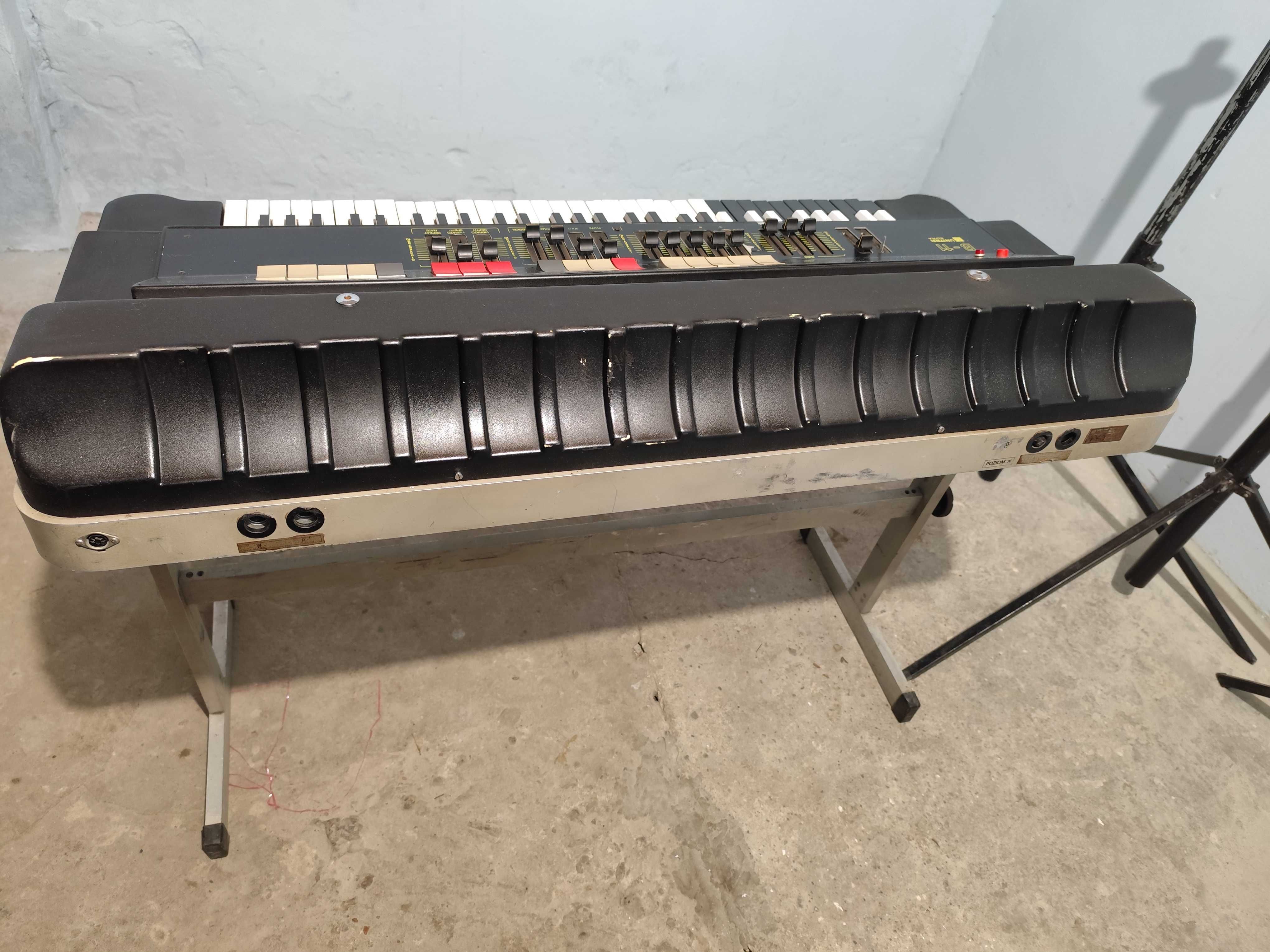 Sprzedam Organy B-11 UNITRA