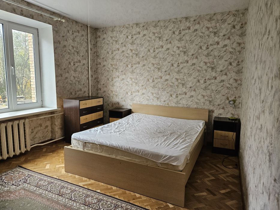 Продаж  2-3 кімнатна квартира вул.Алмазова,14 82м метро Печерська