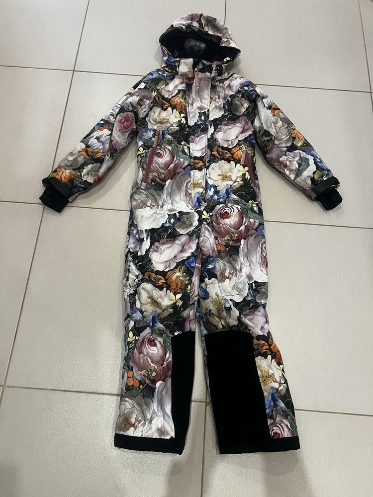 Продам зимовий комбінезон Molo
