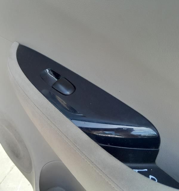 Comando / botão / interruptor vidros trás direito NISSAN Leaf EV (ZE0)