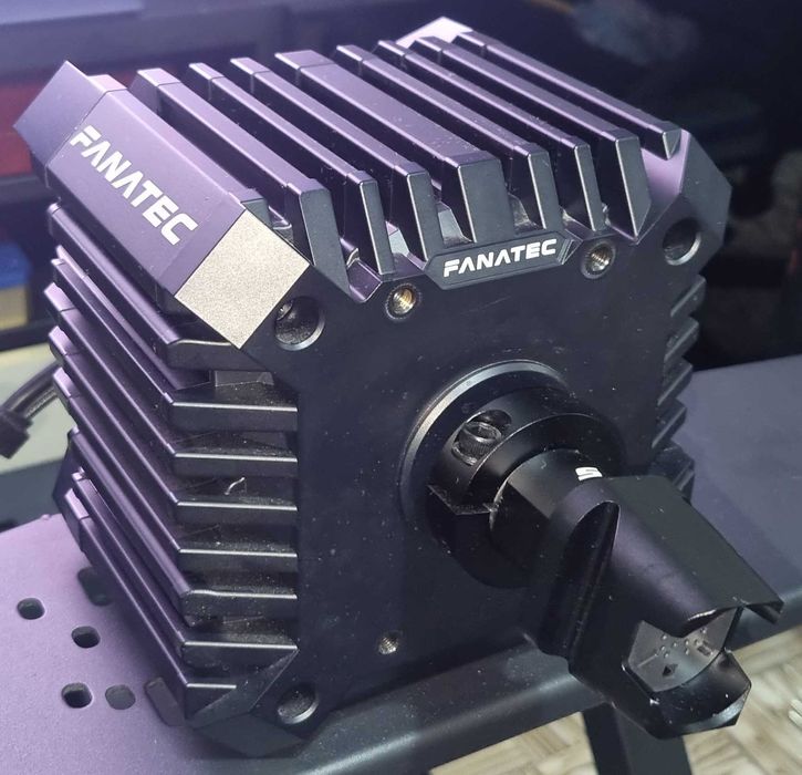 Fanatec CSL DD 8nm com P1 V2 e QR2 de alumínio