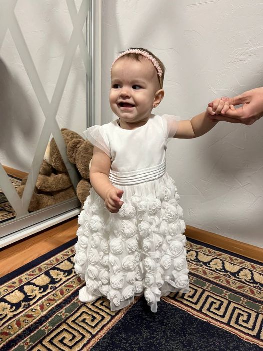 Сукня для дівчинки,святкова сукня