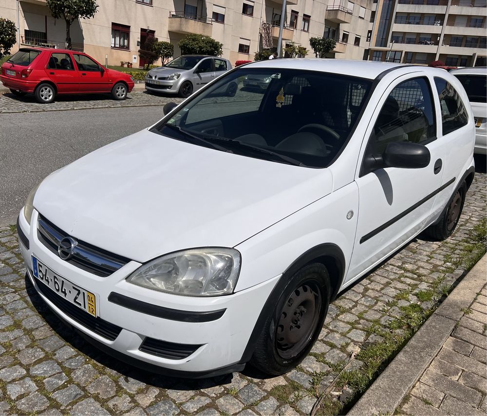 Opel Corsa CDTI 1.3 Gasoleo - Muito bem estimada