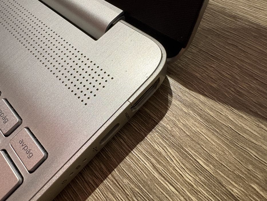 Ноутбук HP 15s-eq2069ns(+ мишка Razer Deathadder v2 mini)