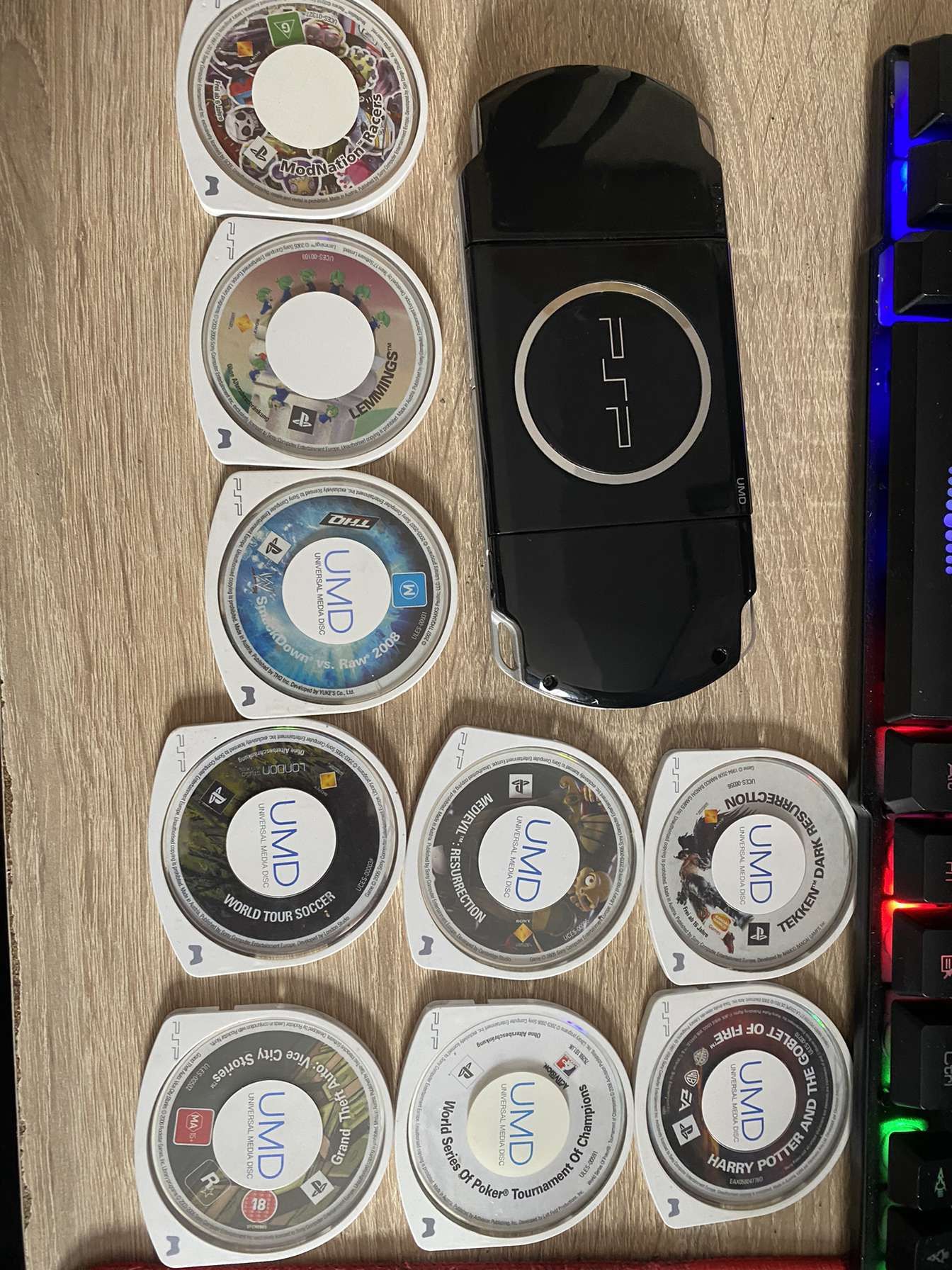 Konsola PSP z grami w bardzo dobrym stanie