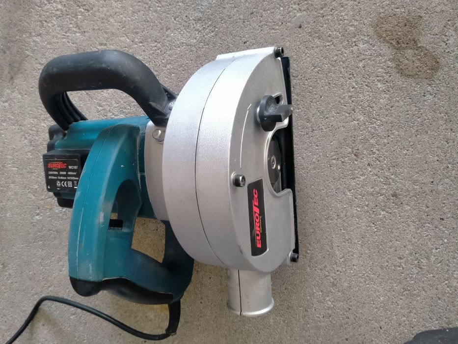 Bruzdownica komplet jak nowa 2900W, mało używana.