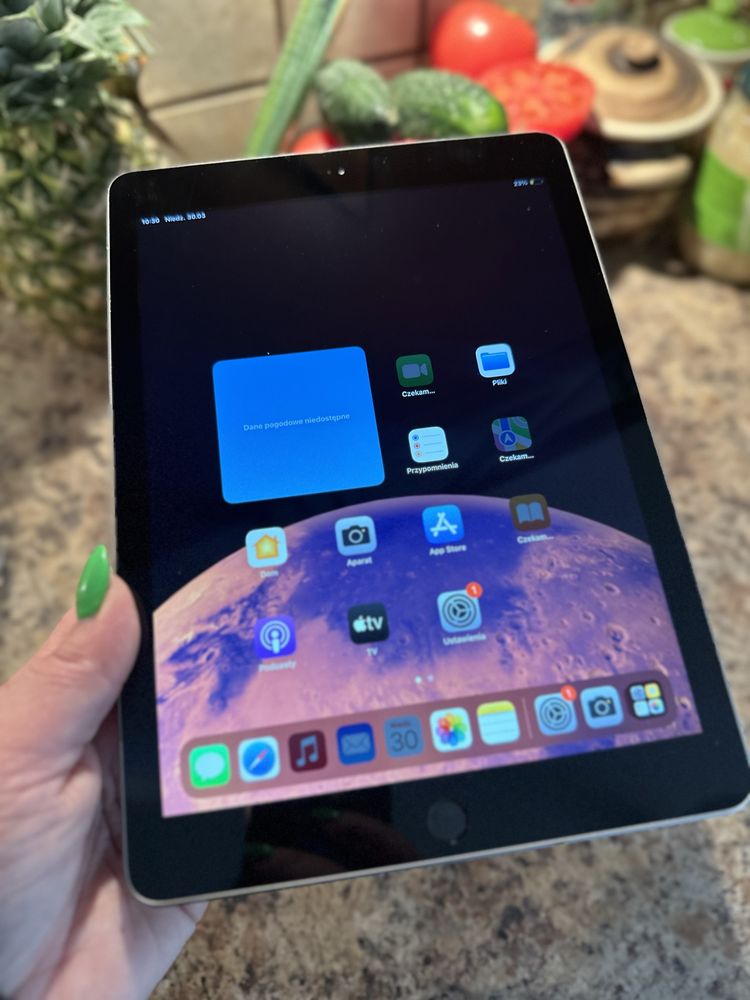 Tablet iPad Apple ——-128gb —— Touch ID - PROCREATE