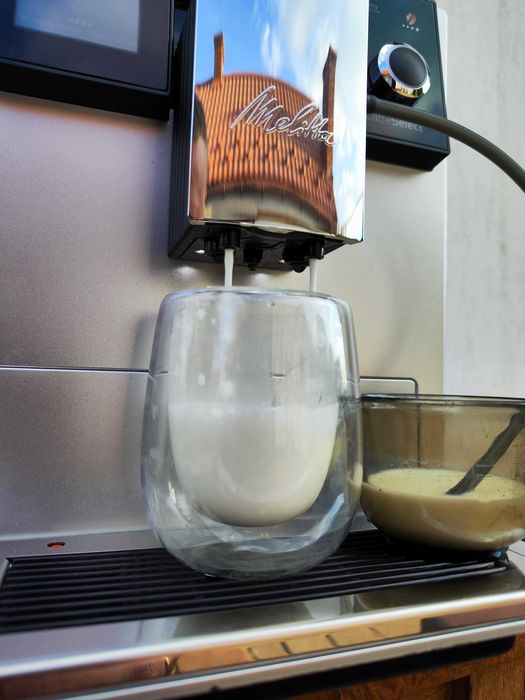 Кавоварка кавомашина Melitta CAFFEO Latte Select F 63 / 0-201