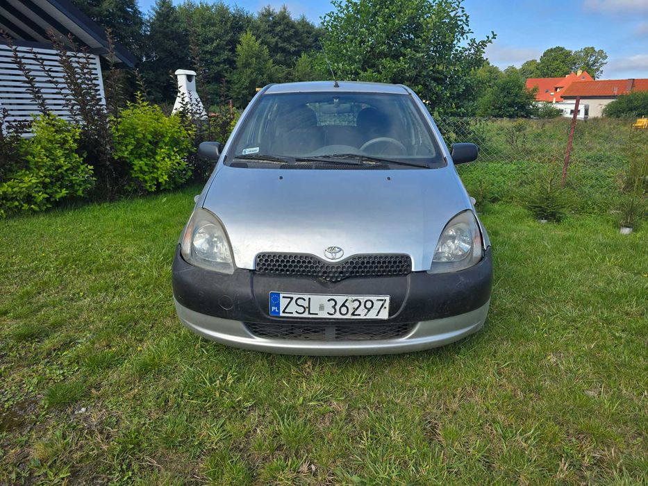 Toyota YARIS--1.0 BENZYNA--2001 Rok--5 Drzwi--EXPORT--