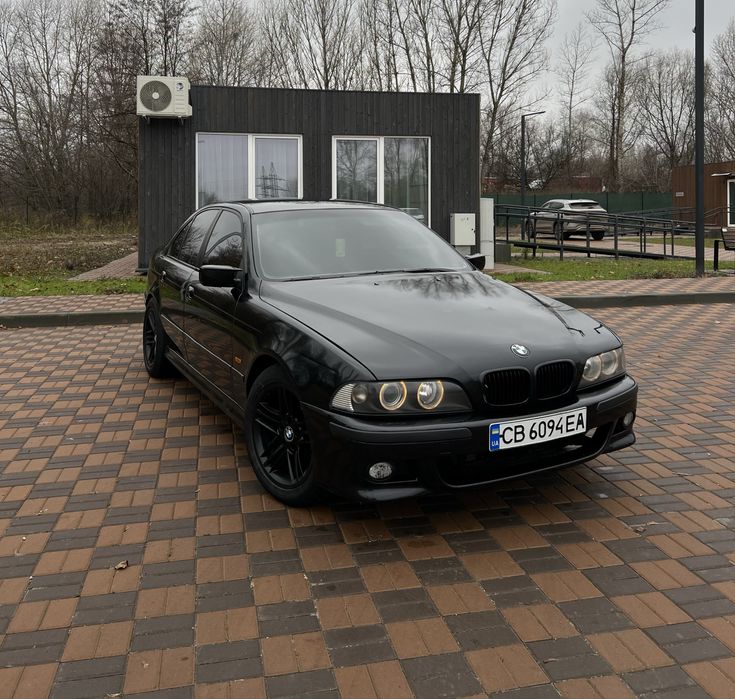 Продам BMW e39.