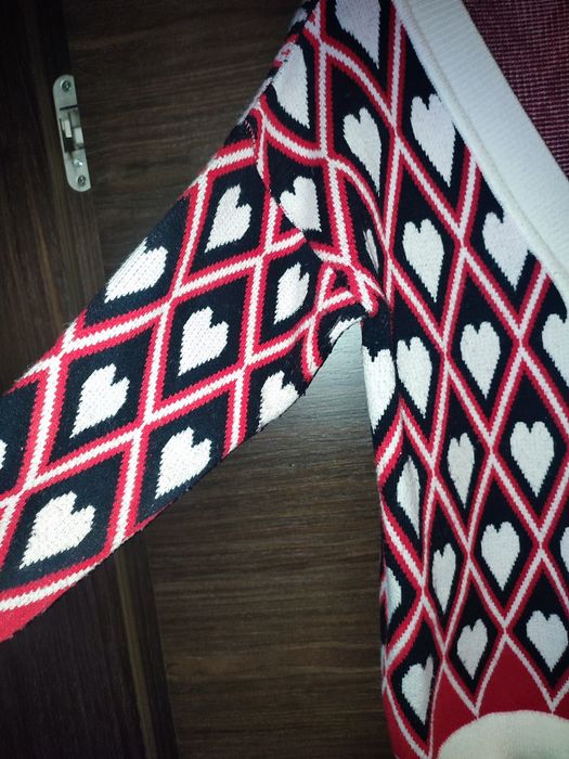 Sweter kardigan w serduszka