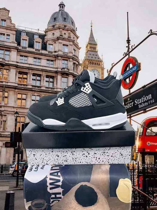 Buty meskie Mokasyny Jordan_4_Retro_White_Thunder R.37.5