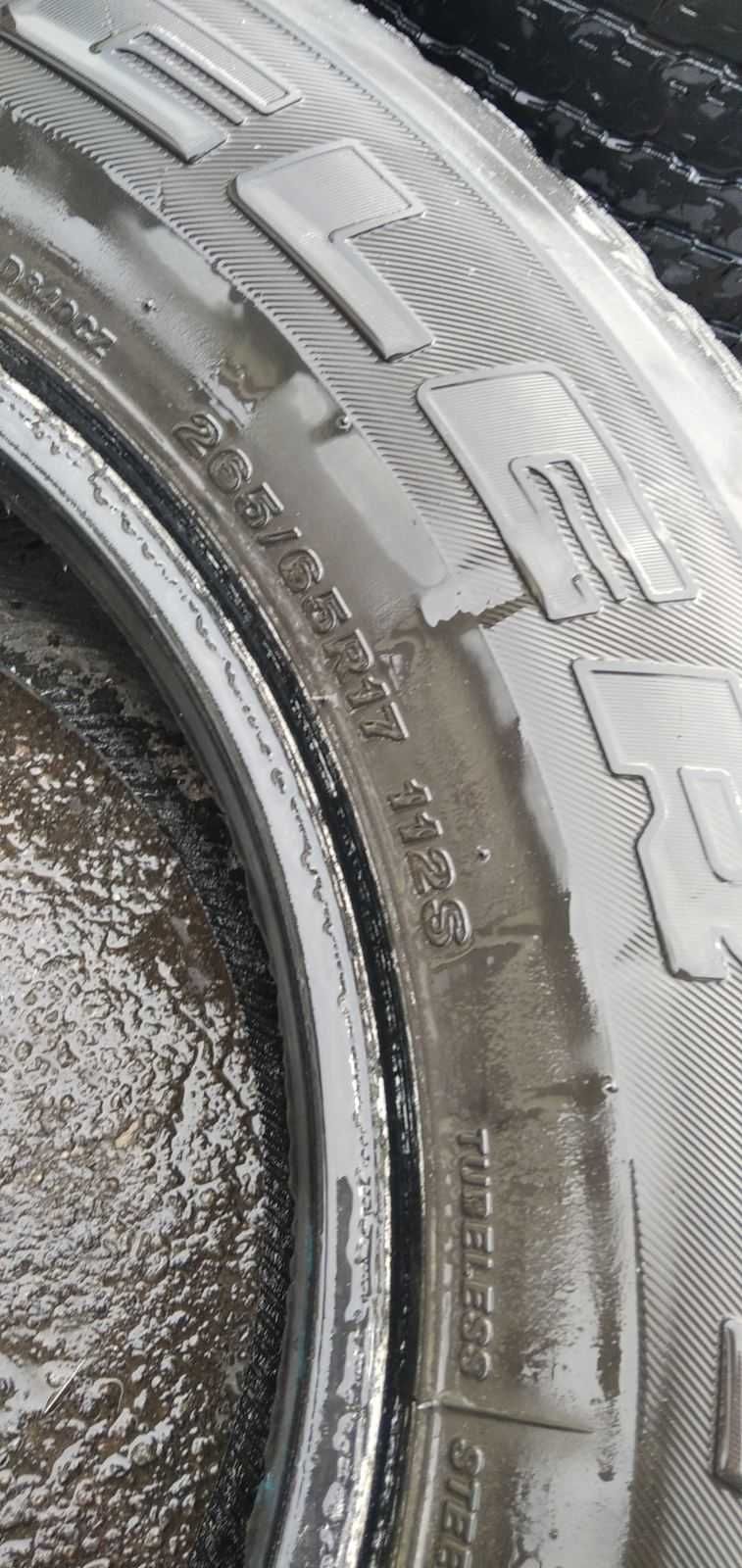 Пара летней резины Bridgestone Dueler H/T 840 265/65 R17