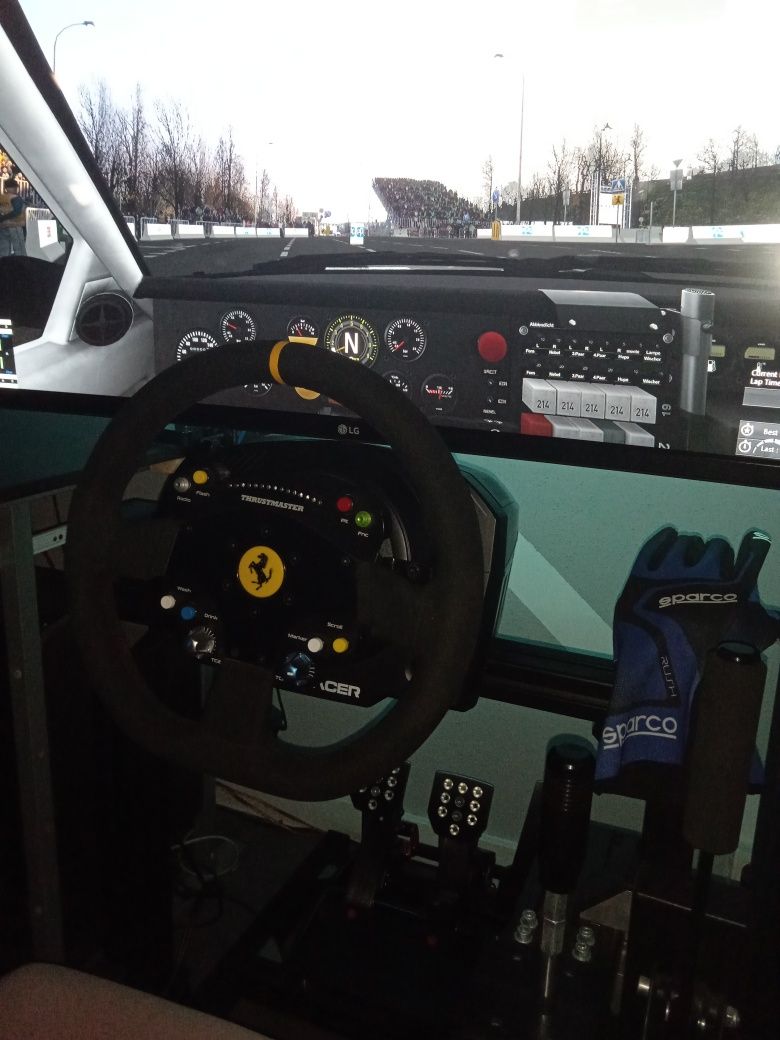 SIM racing Kierownica Thrustmaster TS-PC Racer ferrari 488