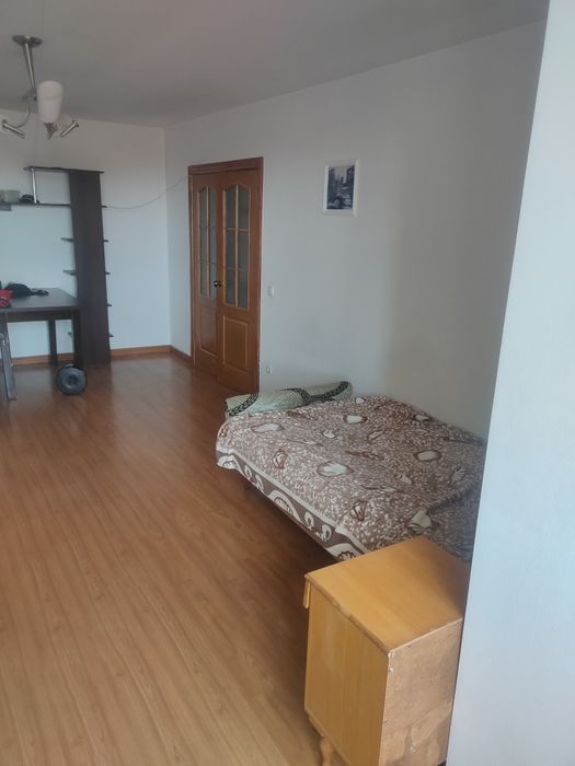 Оренда місця в кімнаті, 2500 грн