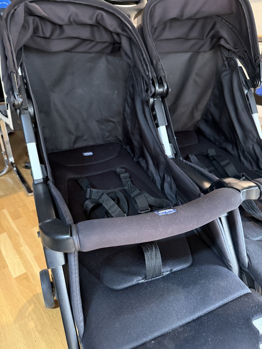 Wozek dla blizniakow