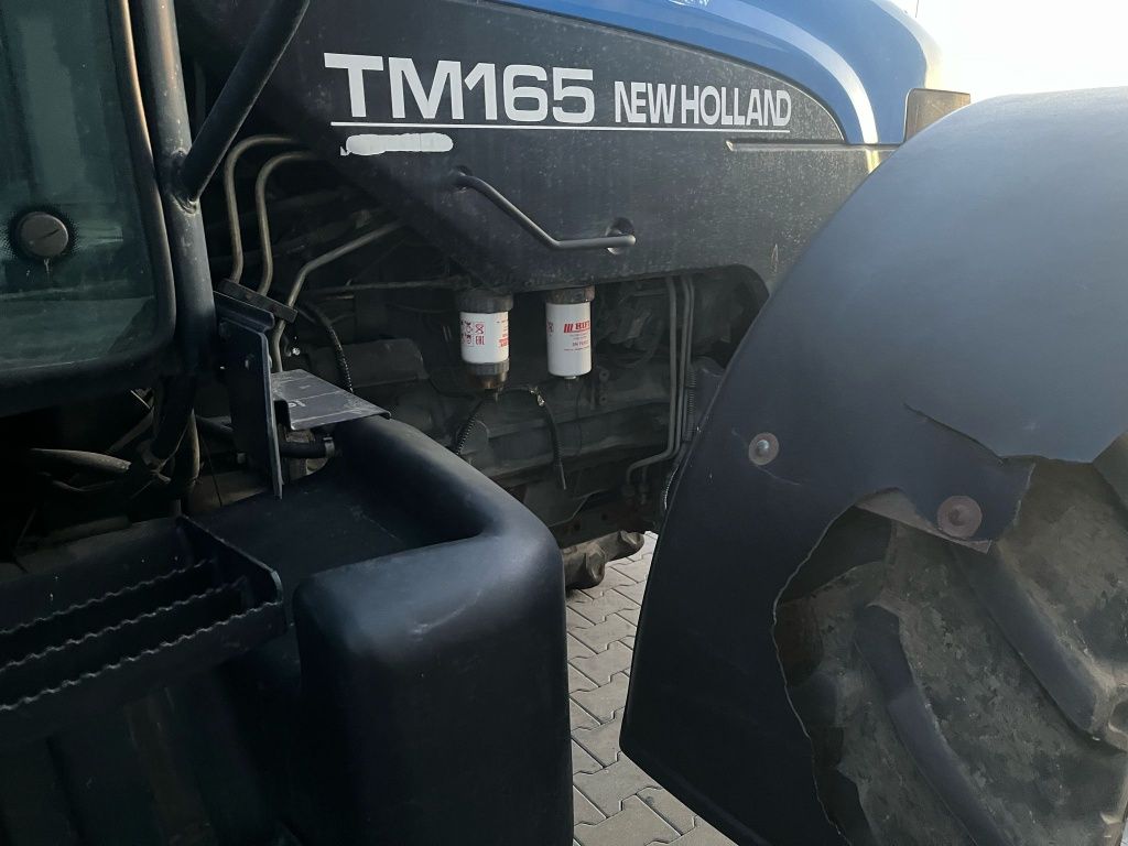 New Holland TM 165